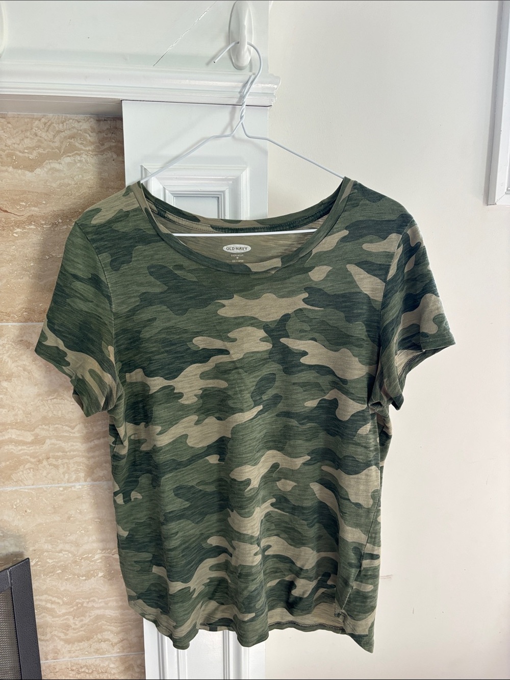 Old Navy Olive Green and Tan Camo Short Sleeve Tee